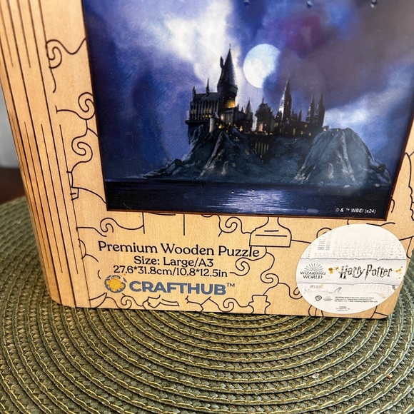Harry Potter Hogwarts Castle Wooden Puzzle New in Box 100% COMPLETE  Crafthub. - Picture 2 of 6